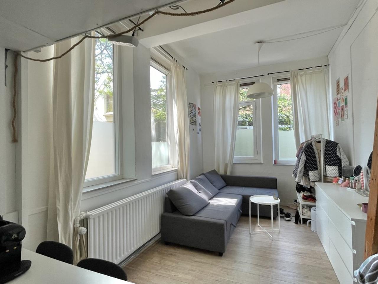 Bright Room with Loft Bed in Nijmegen East - Image 3