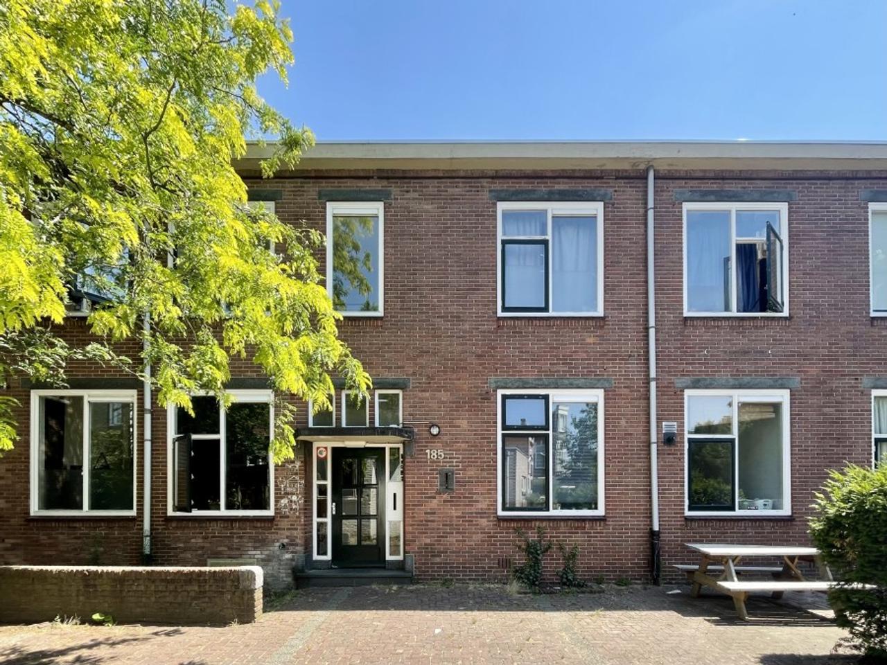 Lichte studentenkamer van 25 m² in Nijmegen-Oost - Afbeelding 1