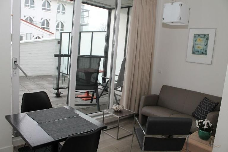 Moderne studio met groot dakterras - Afbeelding 9