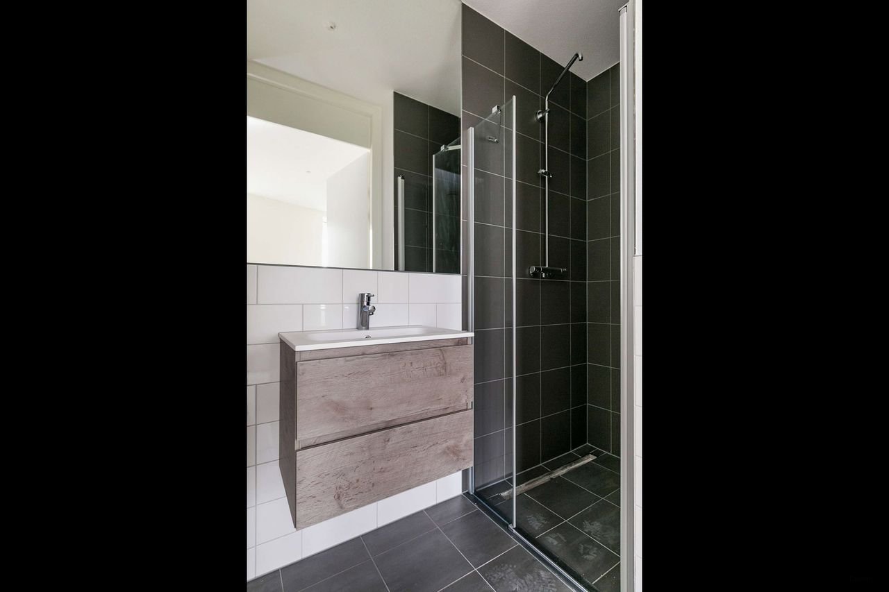 Modern appartement bij het Amstelstation - Afbeelding 16