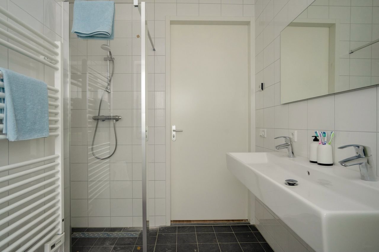 Ruime eengezinswoning met 5 slaapkamers - Afbeelding 17