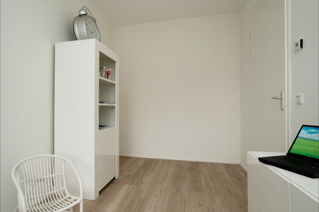 Ruime eengezinswoning met 5 slaapkamers - Afbeelding 21