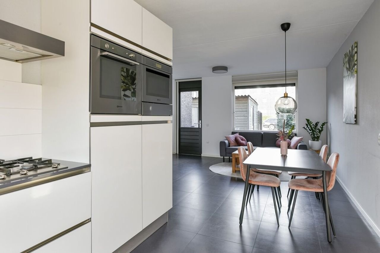 Modern huis met 4 slaapkamers en tuin in Rosmalen - Afbeelding 6