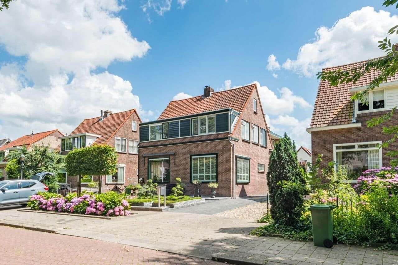 Royale tweekapper met tuin rondom - Afbeelding 1