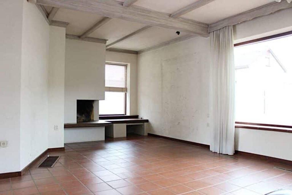 Royale woning met garage en airco in Sittard - Afbeelding 2