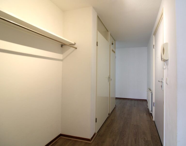 103 m² apartment with balcony - Image 8