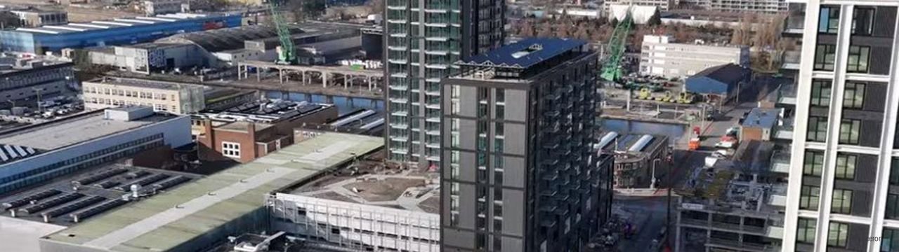 New build with 3 bedrooms and a view - Image 1