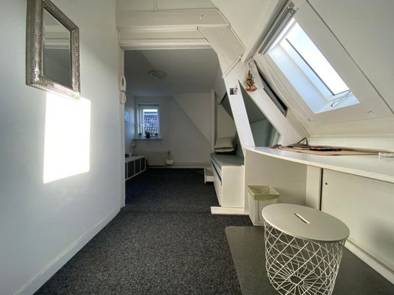 Student room on the Teteringsedijk - Image 5