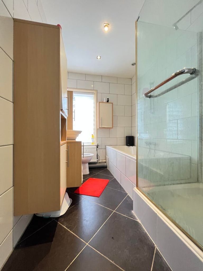 Student room on the Teteringsedijk - Image 2