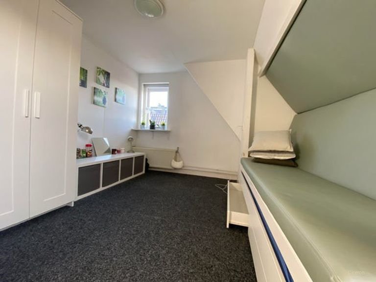 Student room on the Teteringsedijk - Image 6