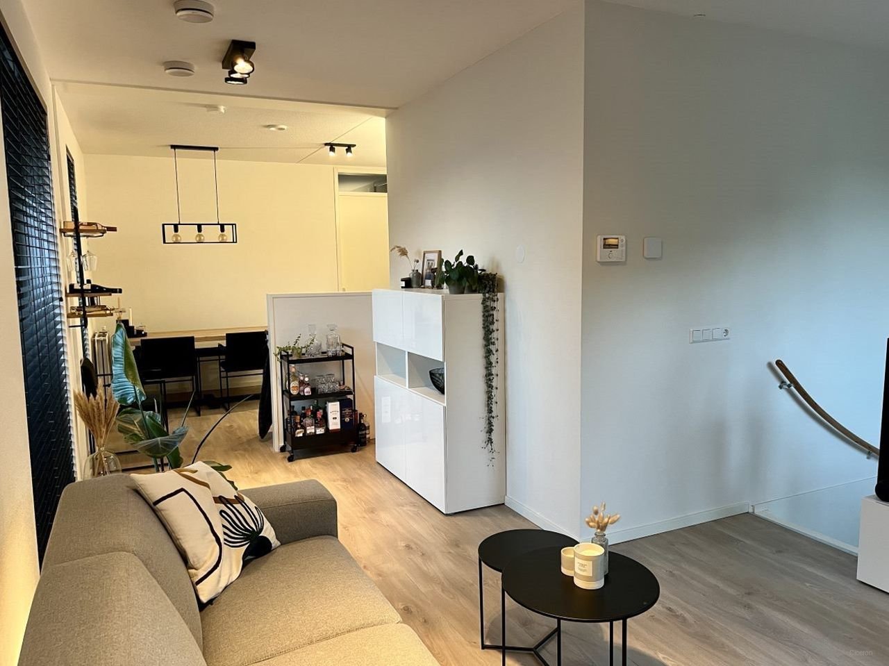 Townhouse near Eindhoven city center with private parking - Image 5