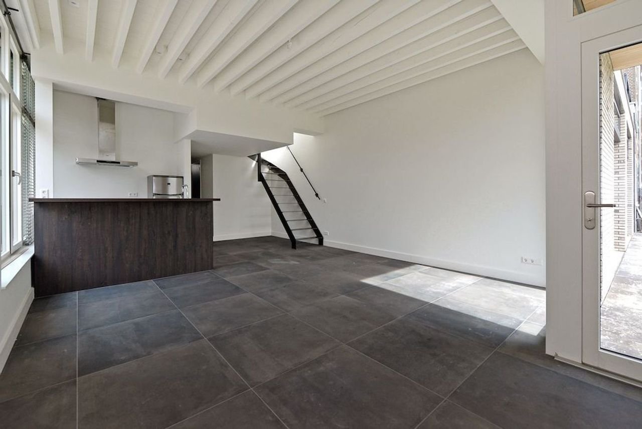 Corner house with roof terrace in Hof van Delft - Image 3