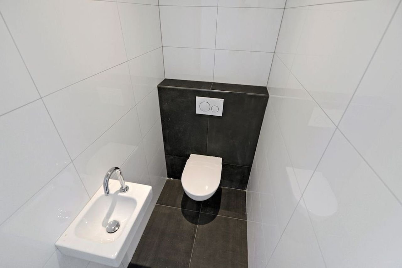 Corner house with roof terrace in Hof van Delft - Image 20