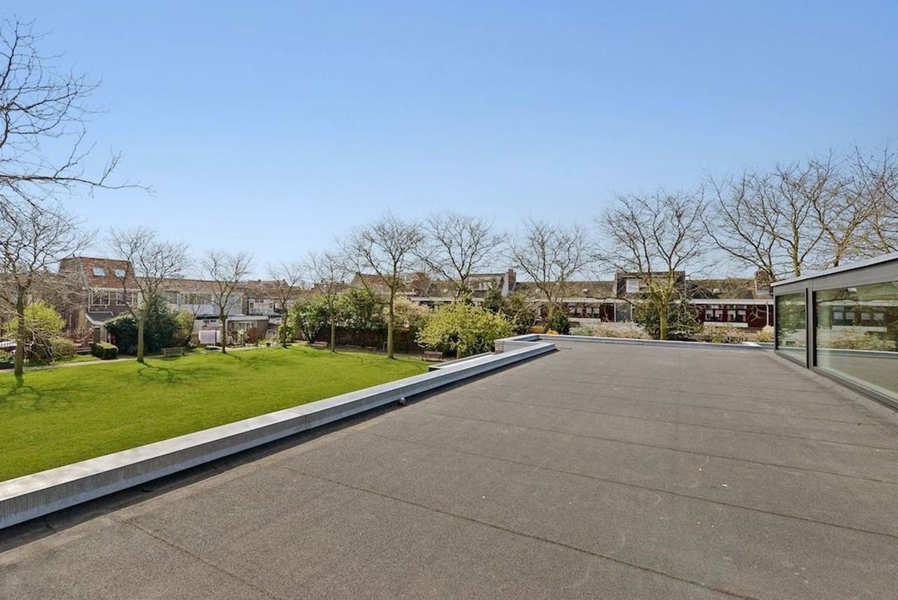Corner house with roof terrace in Hof van Delft - Image 31