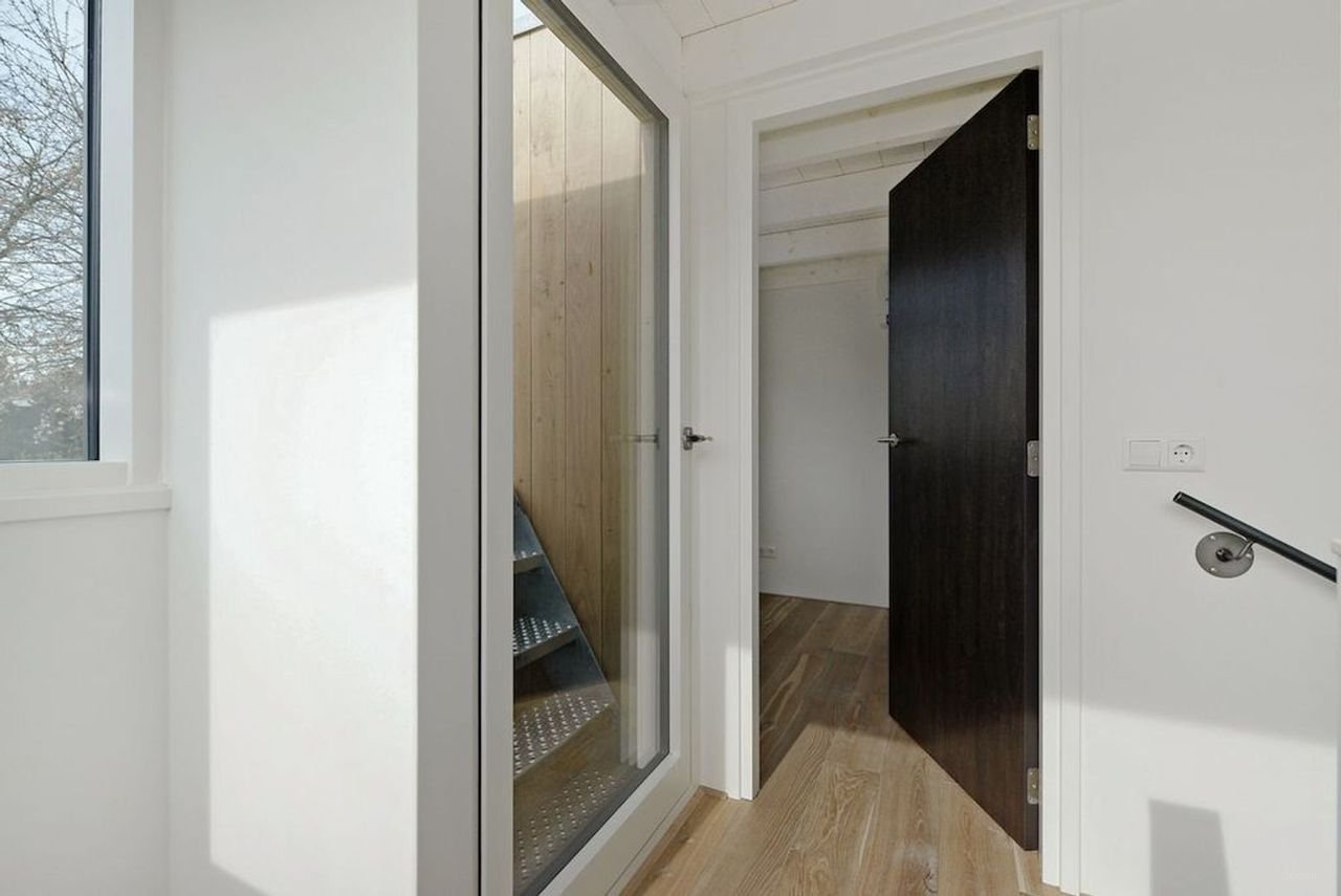 Corner house with roof terrace in Hof van Delft - Image 27