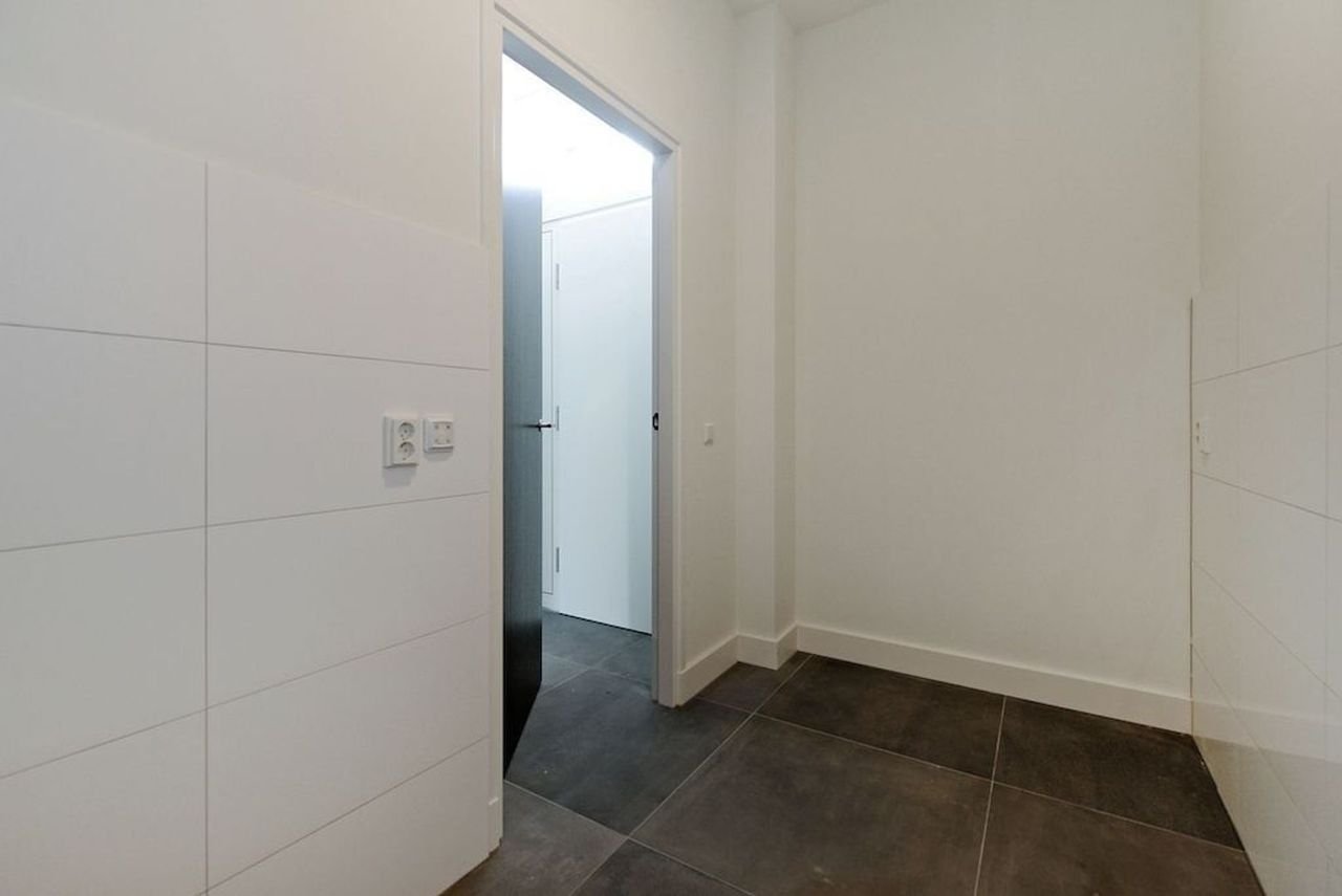 Corner house with roof terrace in Hof van Delft - Image 23