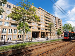 Balkon en binnentuin in Loosduinen