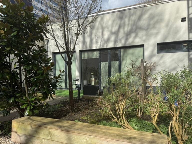 107m² ground floor with private garden - Image 11