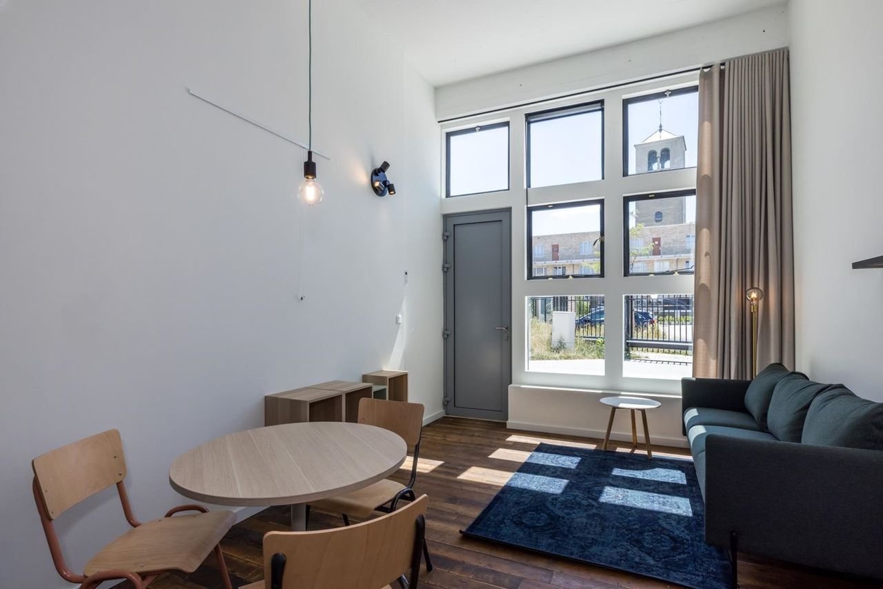 Industrieel wonen in oud schoolgebouw - Afbeelding 3