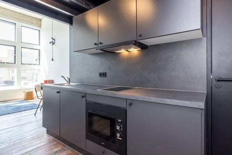 Studio in schoolgebouw bij Groene Loper - Afbeelding 6