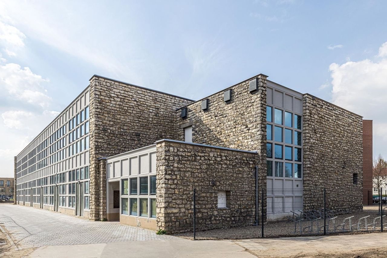 Studio in schoolgebouw bij Groene Loper - Afbeelding 2