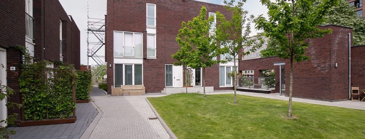 Stadswoning in Vormenrijk met eigen parking - Afbeelding 2