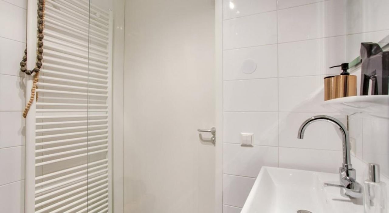 Modern appartement met dakterras in Noord - Afbeelding 19