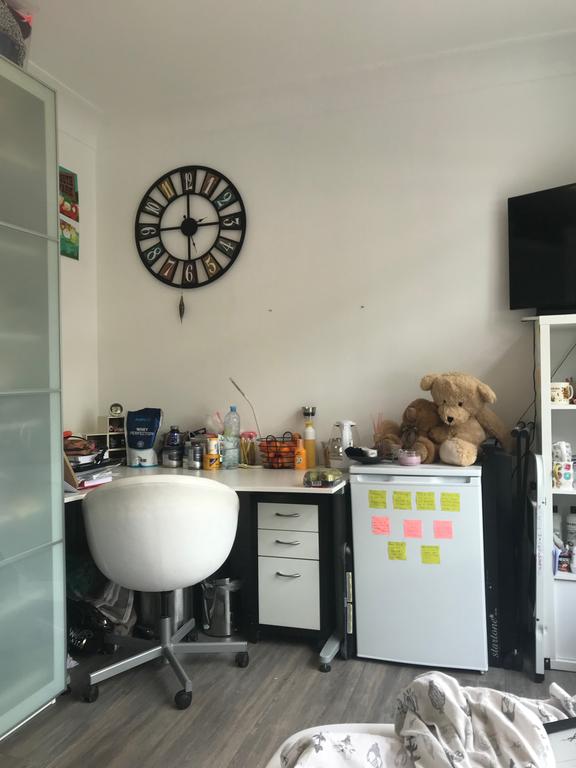Kamer (13m²) aan het Hasseltplein - Afbeelding 4