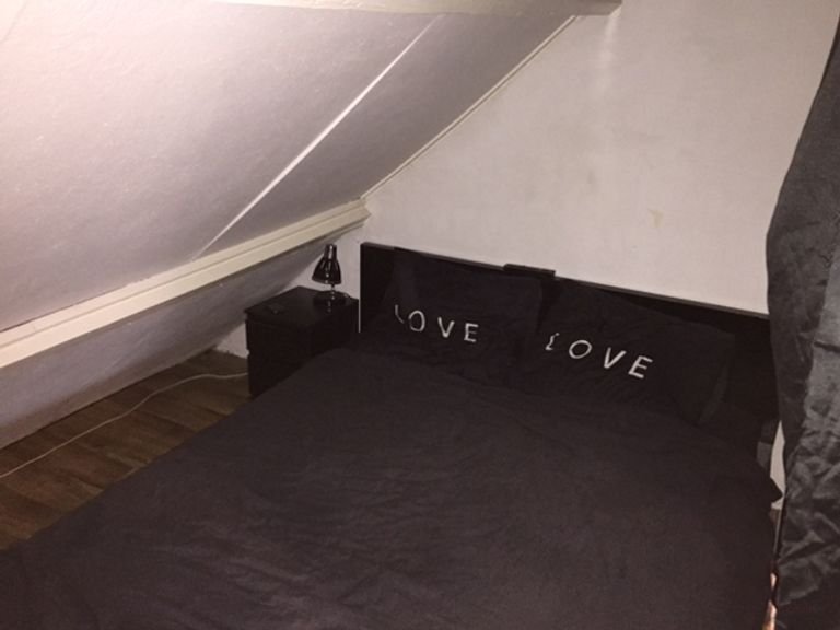 Ruime zolderetage aan het Hasseltplein - Afbeelding 5