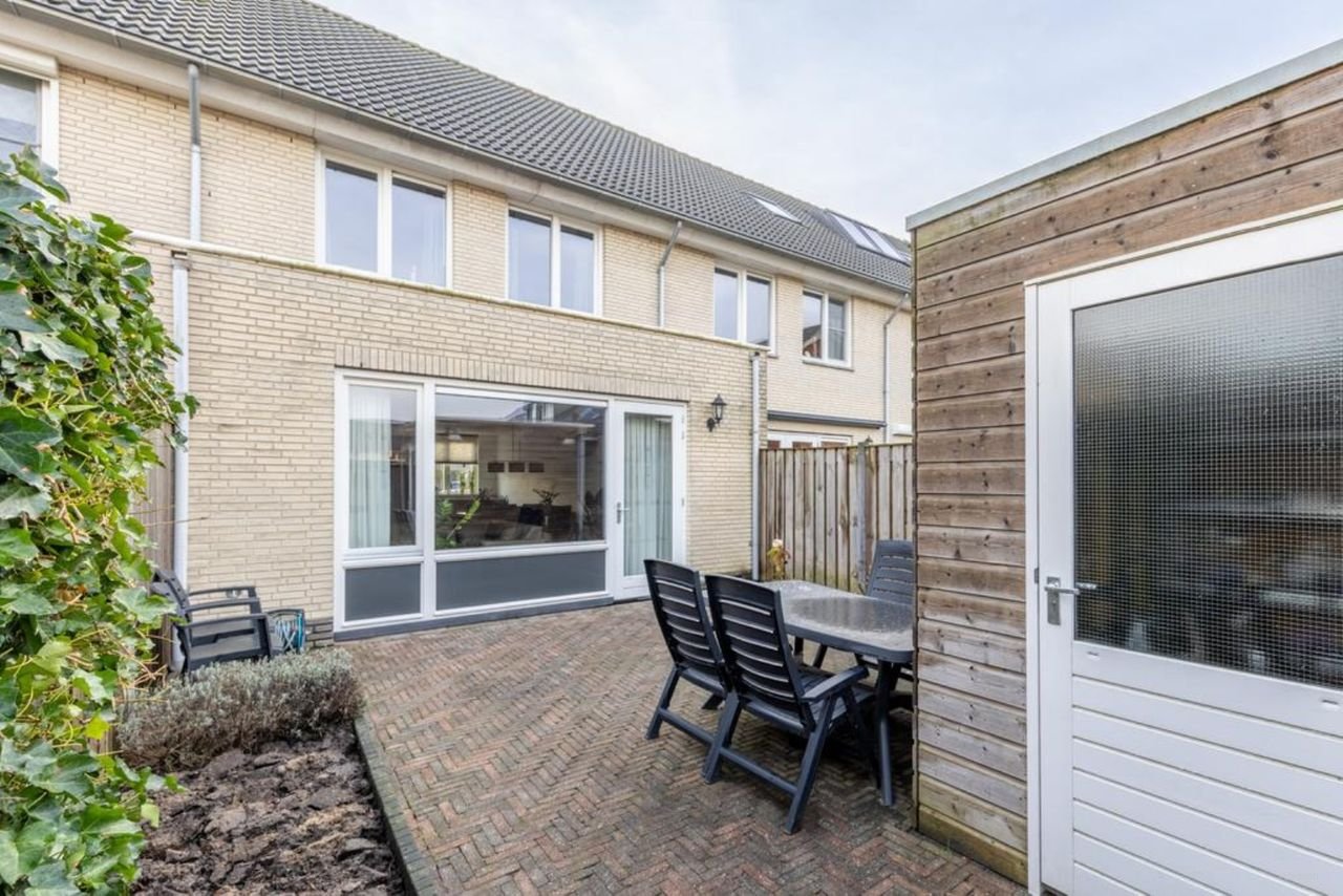 Moderne gezinswoning met zonnige tuin - Afbeelding 17