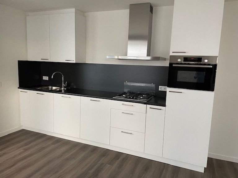 Licht 3-kamerappartement met balkon aan 't IJ - Afbeelding 2