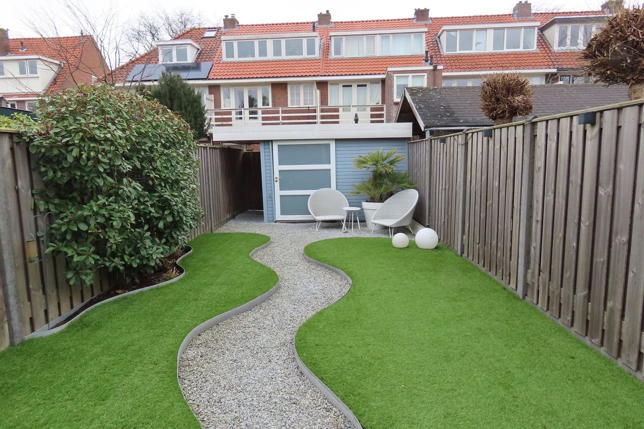 Extended family home in Hilversum - Image 14