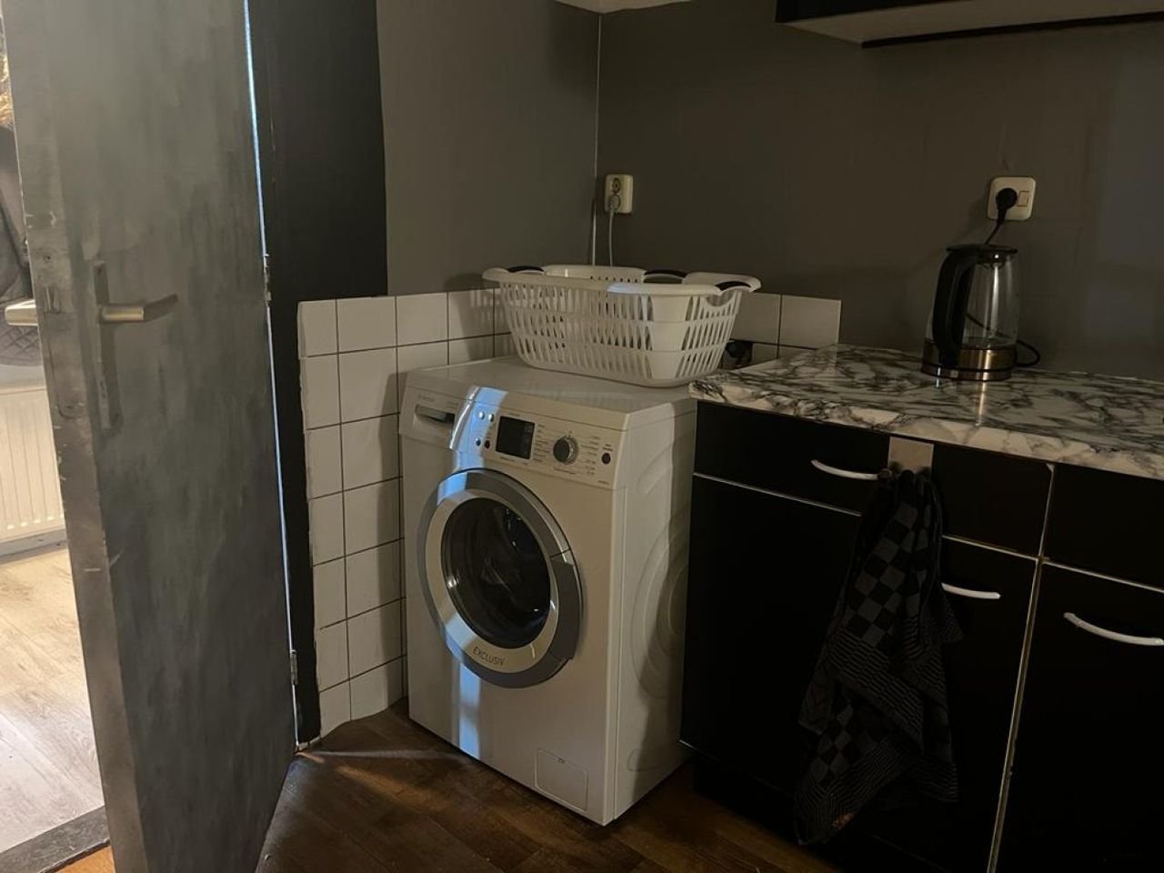 Studio met terras en aparte slaapkamer - Afbeelding 15