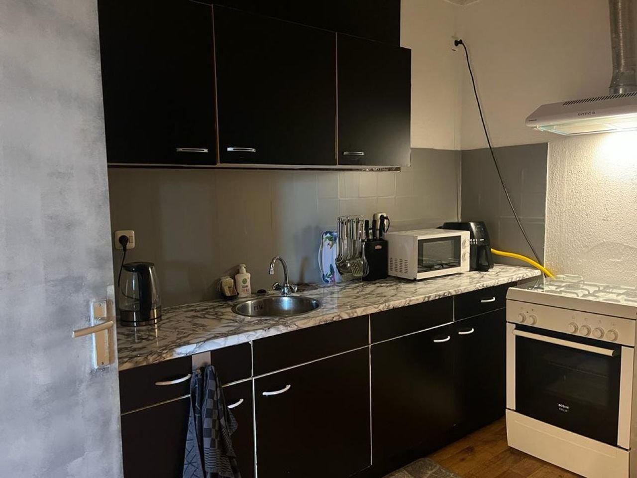 Studio met terras en aparte slaapkamer - Afbeelding 3