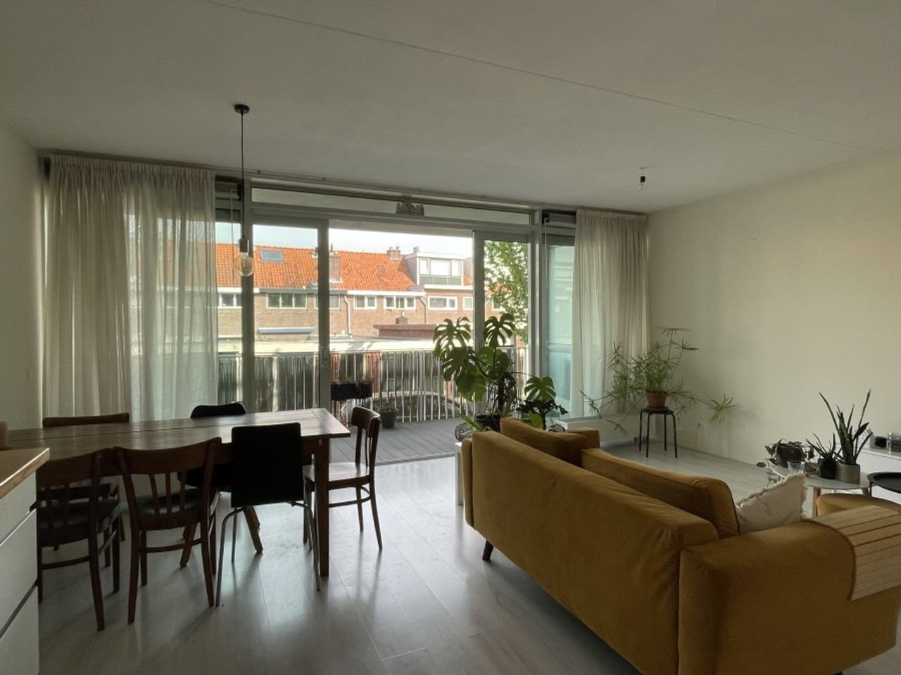 Licht 3-kamer appartement met garage - Afbeelding 3