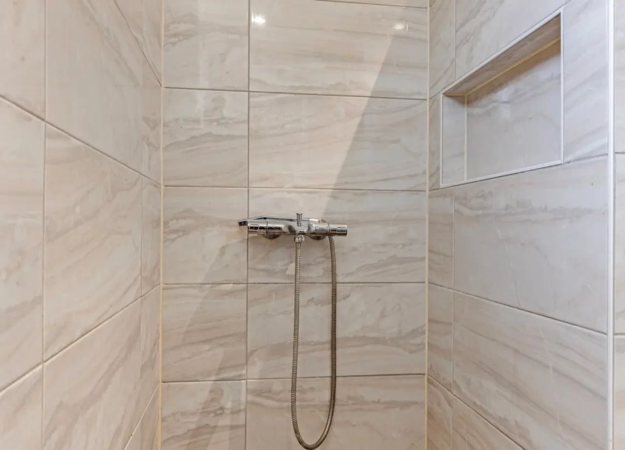 Gezinswoning met oprit en vier slaapkamers - Afbeelding 19