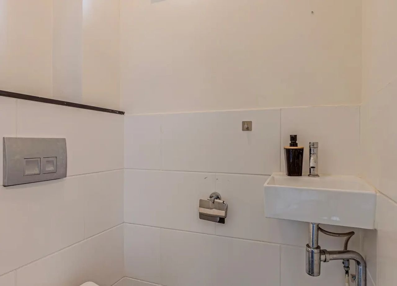 Gezinswoning met oprit en vier slaapkamers - Afbeelding 10