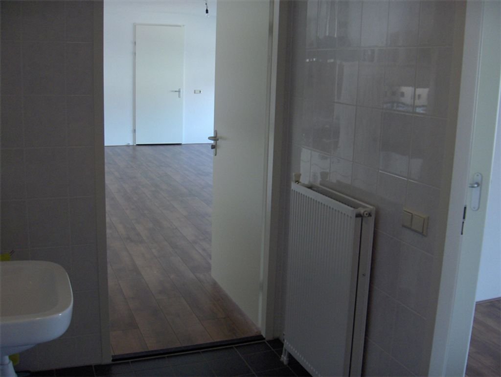 Ground floor, 93m² and in the heart of Goes - Image 2