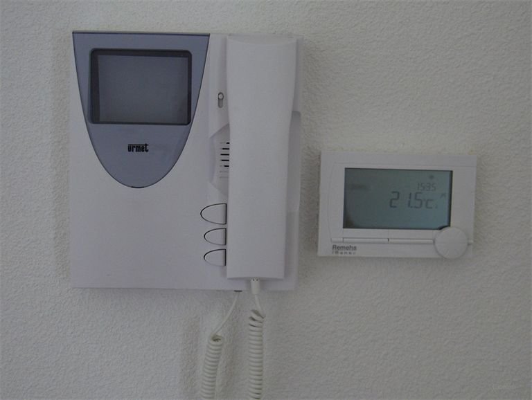 Ground floor, 93m² and in the heart of Goes - Image 12