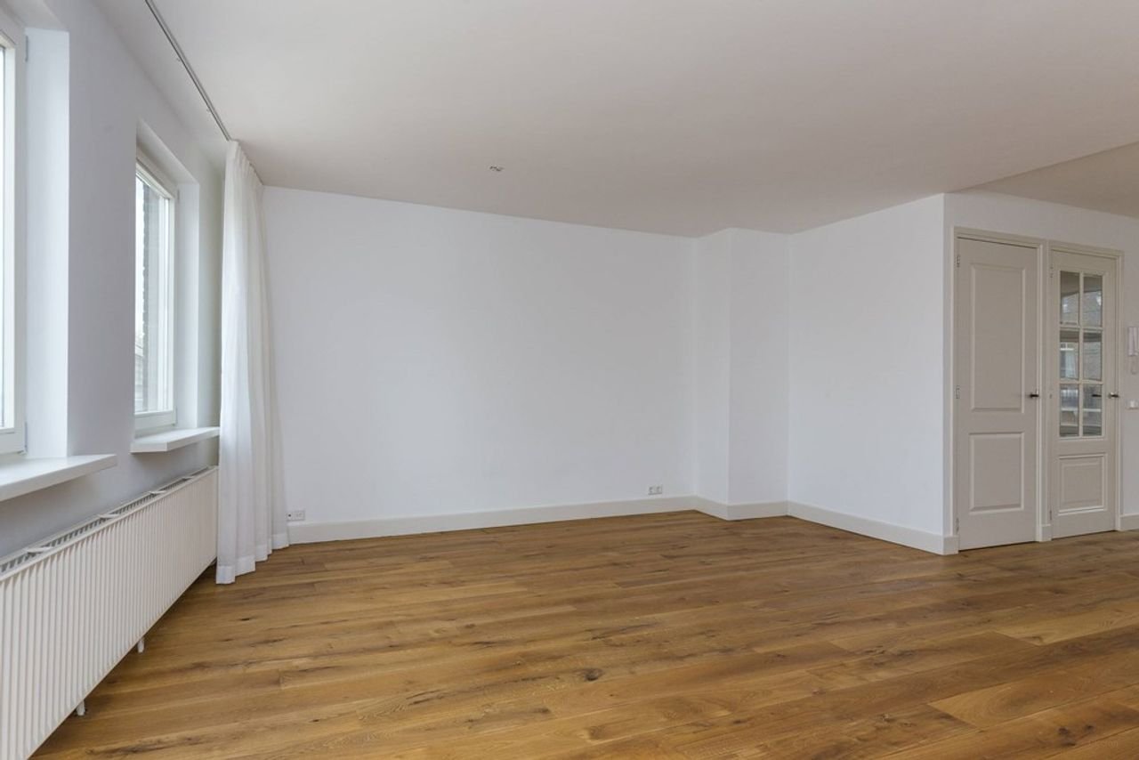 Ruim appartement tegenover Vondelpark - Afbeelding 3