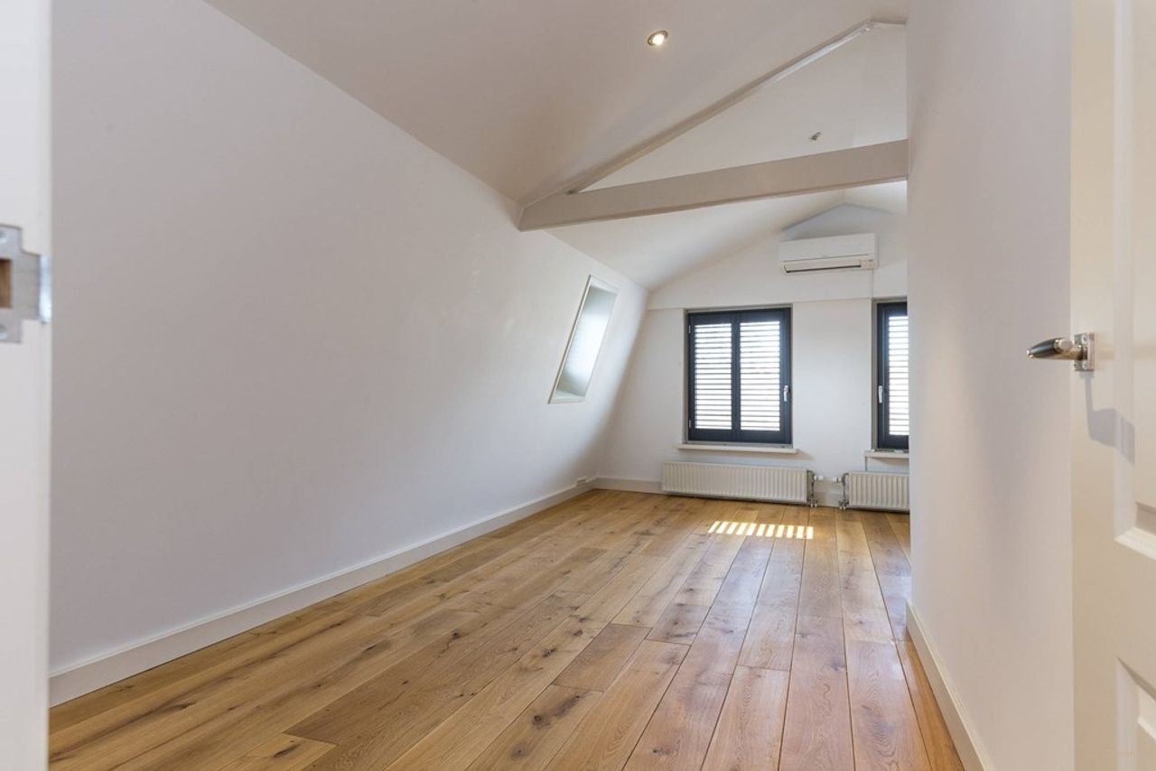 Ruim appartement tegenover Vondelpark - Afbeelding 14