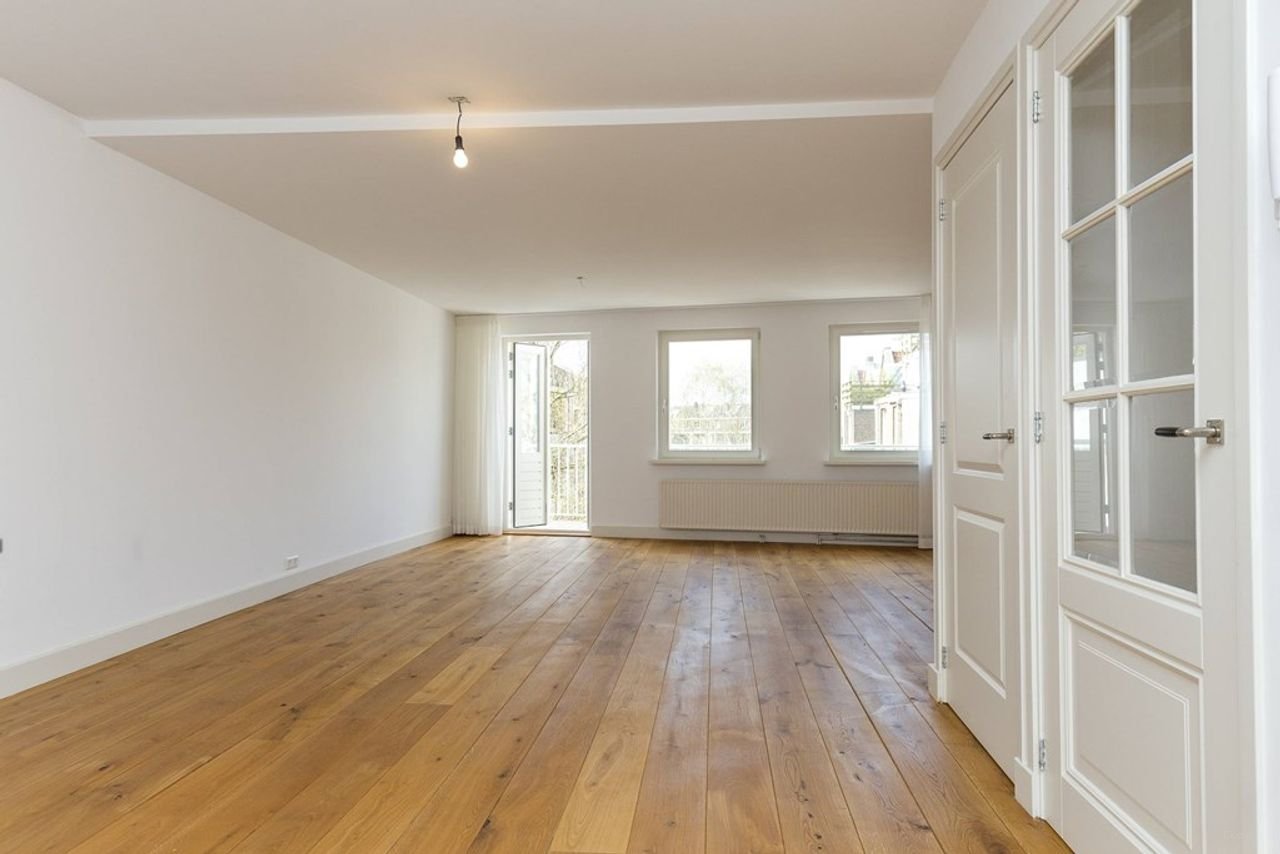 Ruim appartement tegenover Vondelpark - Afbeelding 2