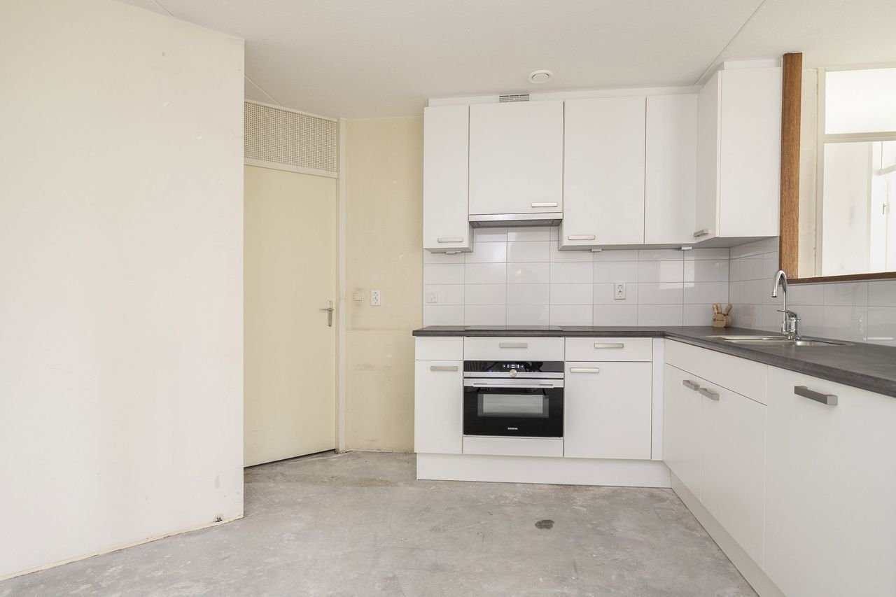 Spacious apartment bordering Schothorstpark - Image 12
