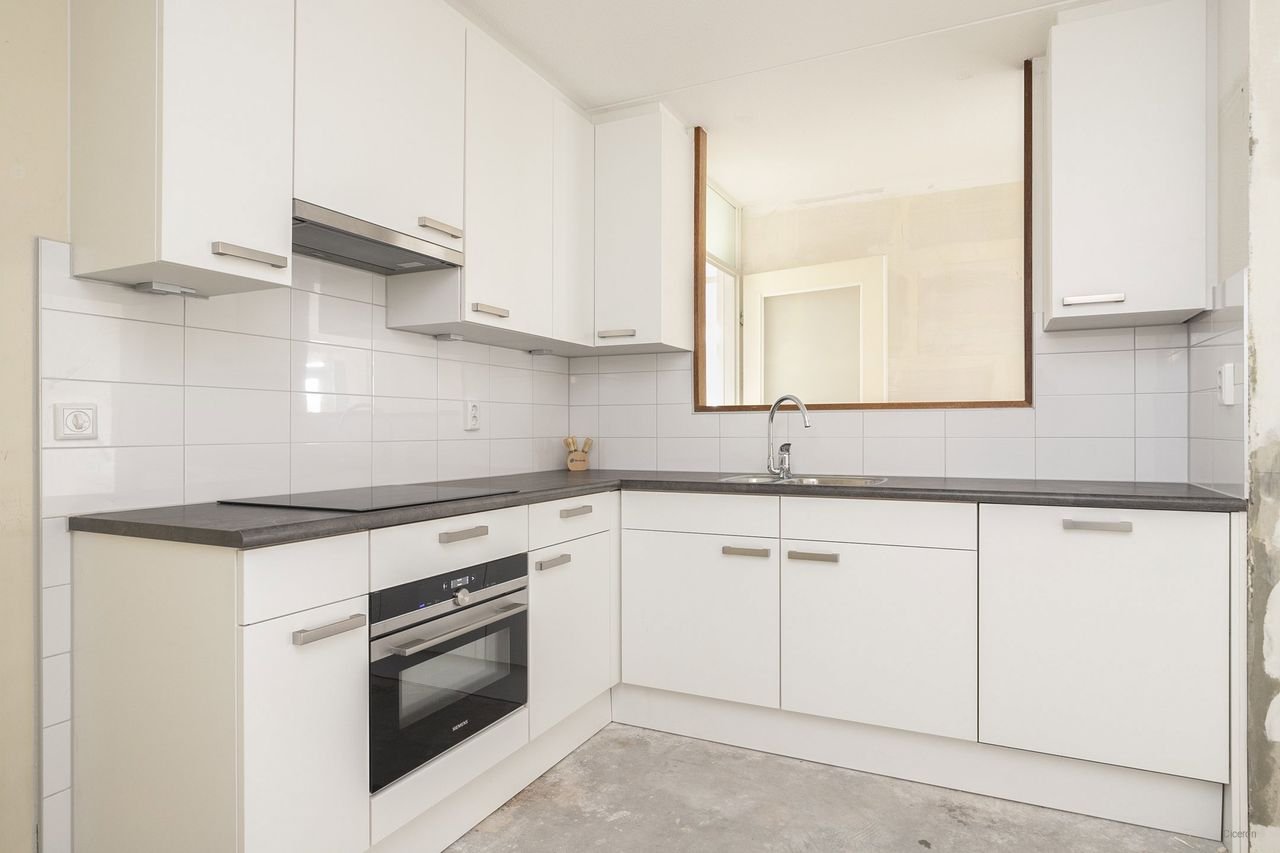 Spacious apartment bordering Schothorstpark - Image 11