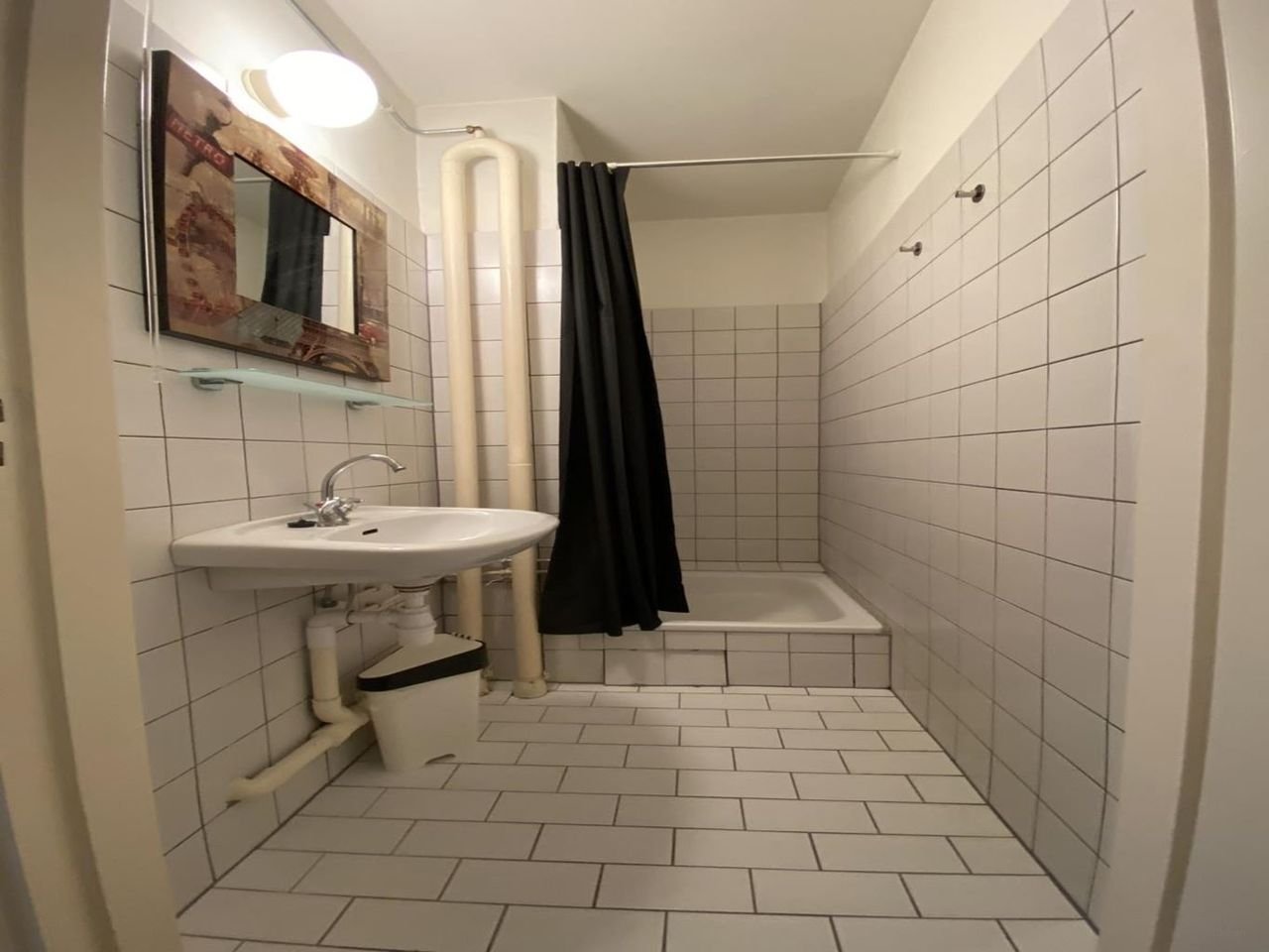 Bright 2-bedroom apartment with two balconies - Image 10