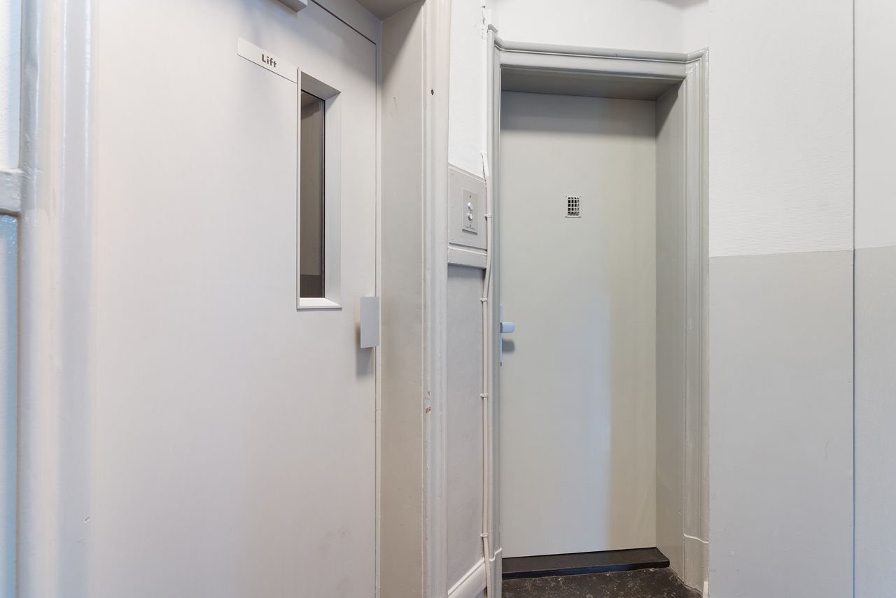 Wonen op de Vijzelstraat: 83m² met lift - Afbeelding 32