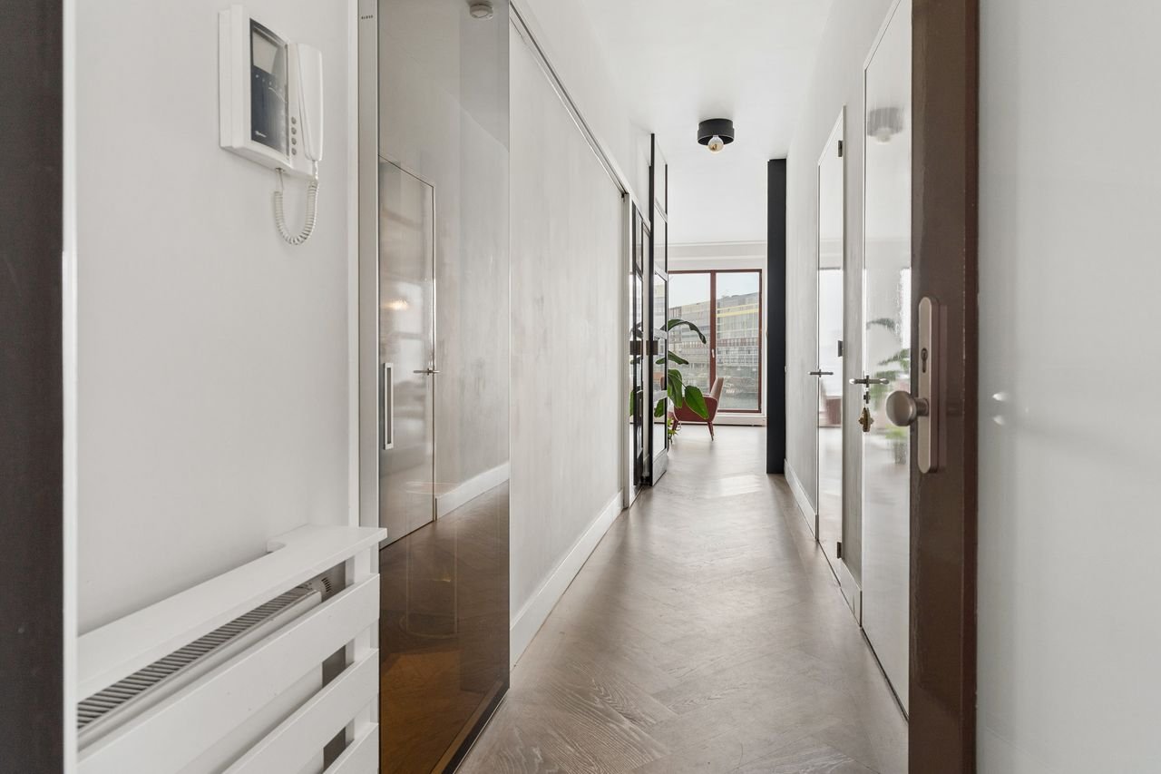 Living on the IJ: Barentszplein - Image 31