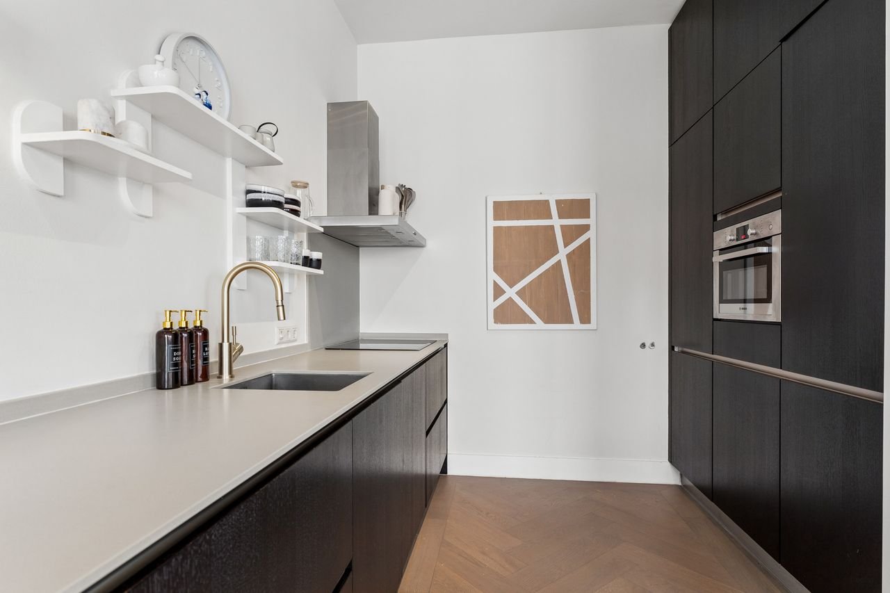 Living on the IJ: Barentszplein - Image 20