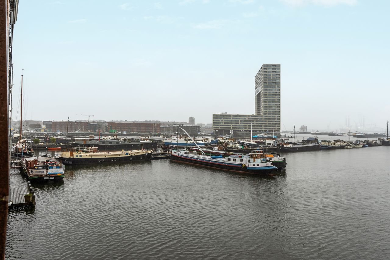 Living on the IJ: Barentszplein - Image 2
