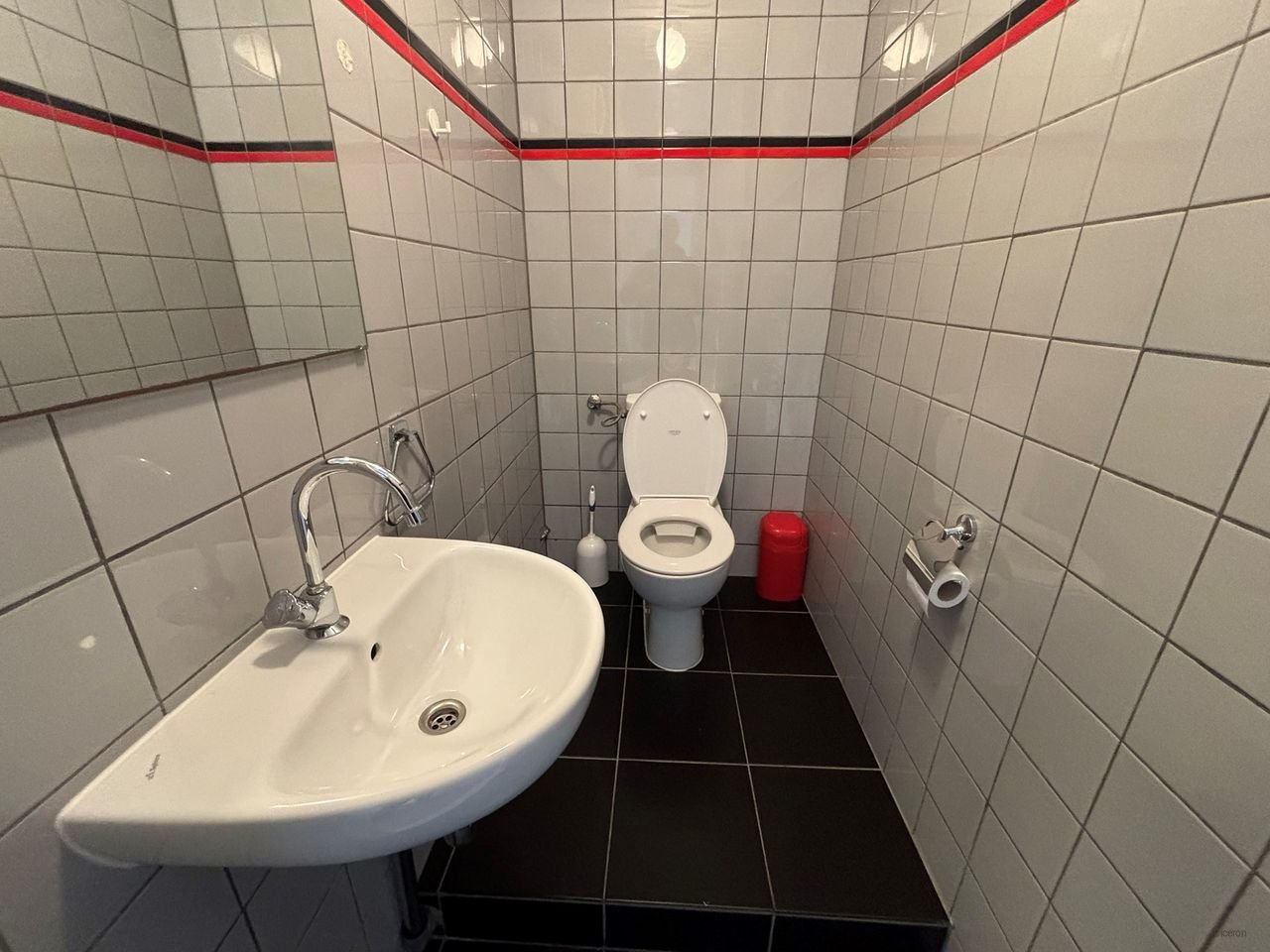 Modern apartment with energy label A - Image 10